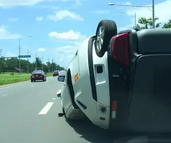 carro capota