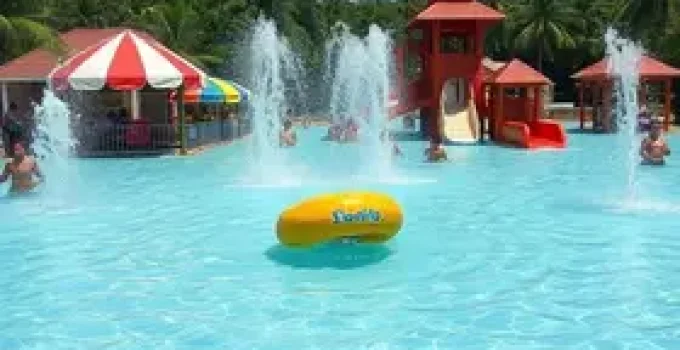 Prefeitura de Cambuci cobra entrada em Parque Aquático